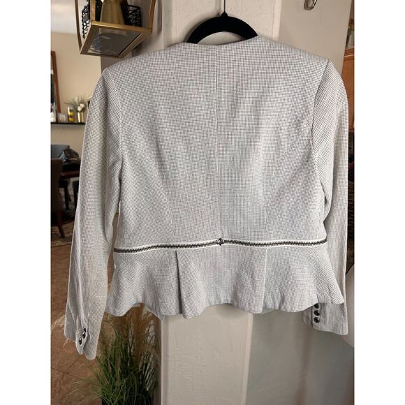 CAbi Zip Line Peplum Blazer Jacket White Black Grid Womens Sz 2 Snap Close - Picture 10 of 11